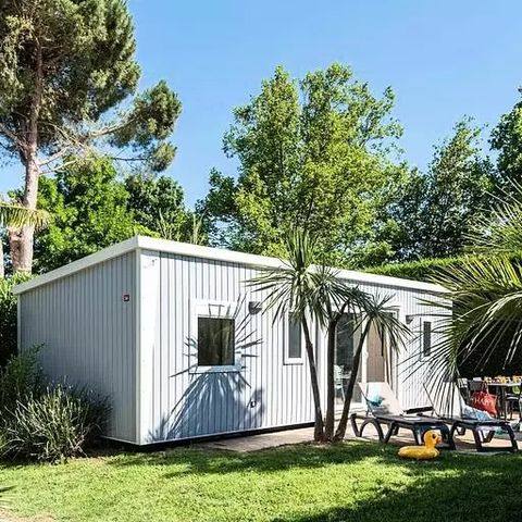Mobile home 6 persons - Tour Operator Maeva sur Camping L'Hippocampe - Comfort Mobile Home 4 Rooms 6 People (4 adults + 2 children) Air-conditioned