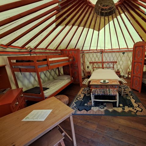 UNUSUAL ACCOMMODATION 6 people - YOURTE without sanitary facilities 30m².