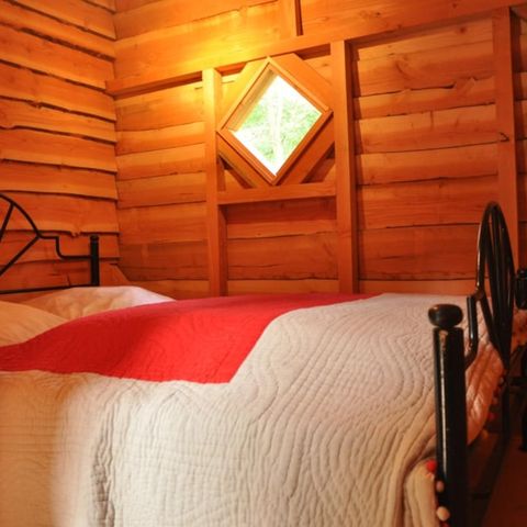 Uniek 4 personen - PERCH CABIN met badkamer en SPA