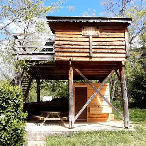 Uniek 4 personen - PERCH CABIN met badkamer en SPA
