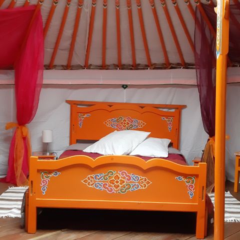 UNUSUAL ACCOMMODATION 4 people - YOURTE sleeps 4 without sanitary facilities 28 m² living area