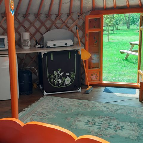 UNUSUAL ACCOMMODATION 4 people - YOURTE sleeps 4 without sanitary facilities 28 m² living area