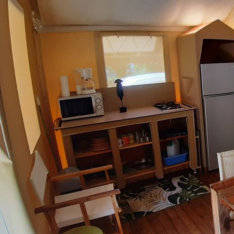 Bungalowtent 7 personen - JUNGLE LODGE zonder sanitair 31 m²