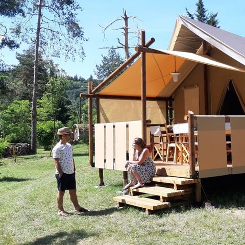 Bungalowzelt 7 Personen - JUNGLE LODGE ohne Sanitäranlagen 31 qm