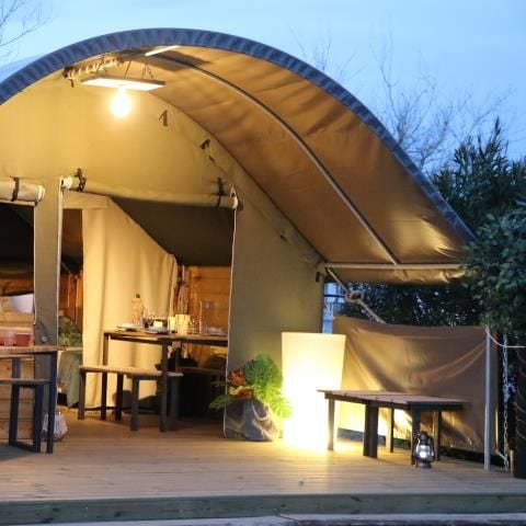Glamping tent 5 persons - SAFARI LODGE KIBO without sanitary facilities 40 sqm
