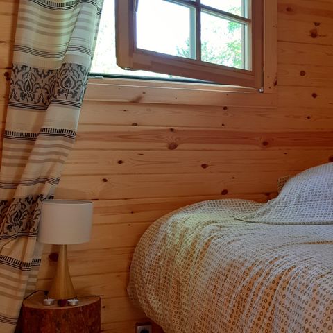 Uniek 2 personen - TONNEAU Houten chalet 12 m² zonder sanitair