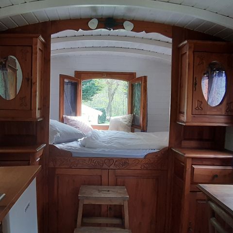 UNUSUAL ACCOMMODATION 2 people - Caravan