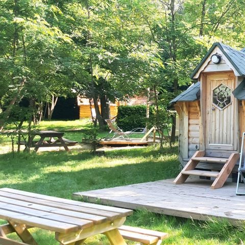 AUßERGEWÖHNLICHE UNTERKUNFT 3 Personen - Finnisches KOTA & privates Spa