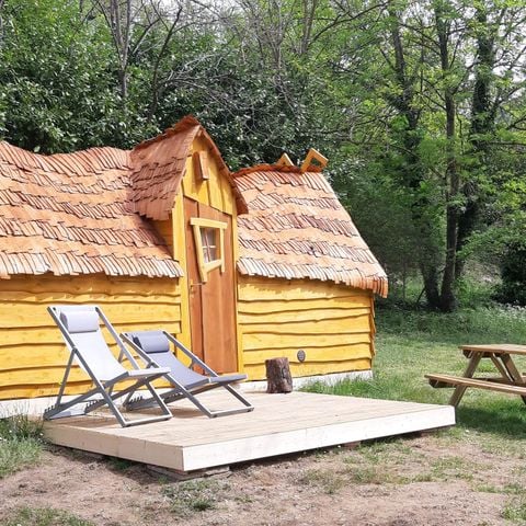 HÉBERGEMENT INSOLITE 4 personnes - Cabane enchantée
