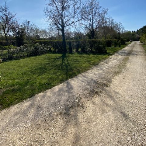 PIAZZOLA - Piazzola con o senza veicolo + caravan, tenda o camper