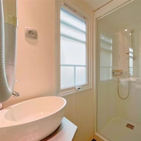 Stacaravan 6 personen - CONFORT Evasion 2 slaapkamers (Max. 4 volwassenen + 2 kinderen tot 18 jaar)