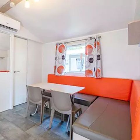 Mobilheim 4 personen - Classic | 2 Zi. | 4 Pers. | Erhöhte Terrasse | Klimaanlage von Homair