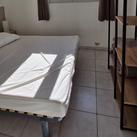 House 4 persons - Maisonette 2/4 people - 1 bedroom, air conditioning and television