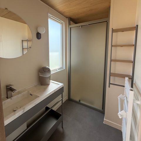 MOBILHOME 4 personas - Premium Roseau - 2 dormitorios, aire acondicionado, televisión, lavavajillas, calentador de toallas y caja fuerte