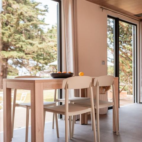 Stacaravan 4 personen - Premium Roseau - 2 slaapkamers, airconditioning, televisie, vaatwasser, verwarmd handdoekenrek en Kluis