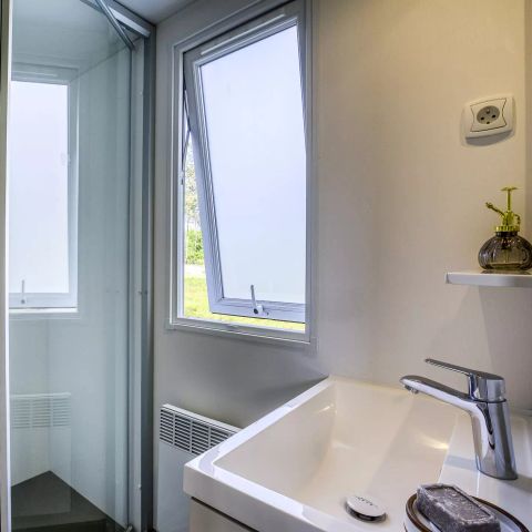 BUNGALOW 4 personnes - Confort 3 Pièces 4 Personnes + TV