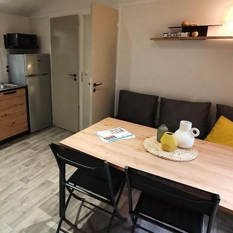 Mobilheim 4 Personen - 25m2 (2021) + Halbüberdachte Holzterrasse 8m2. 4 Pers.