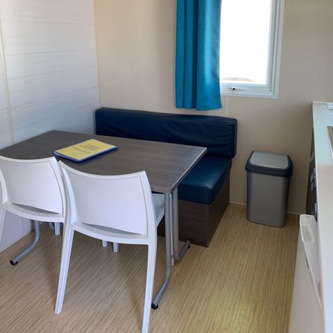 Mobilheim 4 personen - 20m² + Überdachte Holzterrasse 8m². 2/4 Pers.
