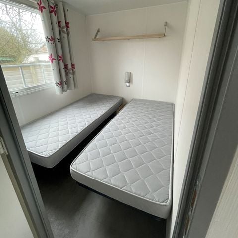 Mobilheim 6 personen - 32m2 - 3 Schlafzimmer - KLIMAANLAGE - Überdachte Terrasse 12m2