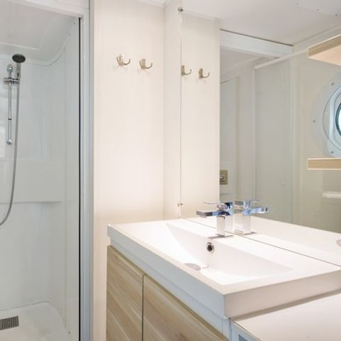 MOBILE HOME 6 people - 3 bedrooms - TV