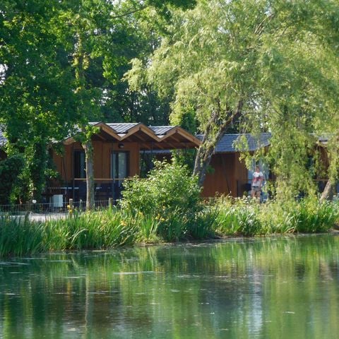 Chalet 4 personnes - Chalet du Lac 4 FEUILLES - 2 chambres - FACE PLAN D'EAU