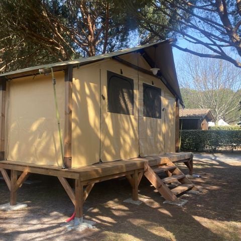 CANVAS BUNGALOW 4 people - canopy bungalow 19m² without sanitary facilities (Accommodation for the 2022 season)