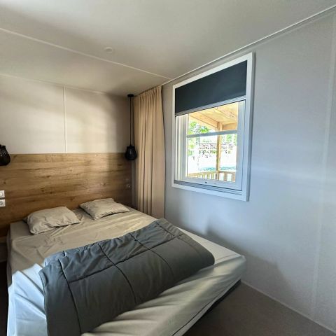 Stacaravan 6 personen - 4 kamers 6 personen Airconditioning + TV