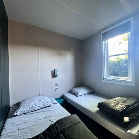 Stacaravan 6 personen - 4 kamers 6 personen Airconditioning + TV