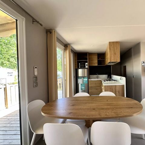 Stacaravan 6 personen - 4 kamers 6 personen Airconditioning + TV