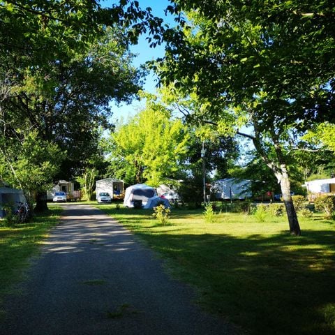 STAANPLAATS - elektriciteit 6A | 2pers