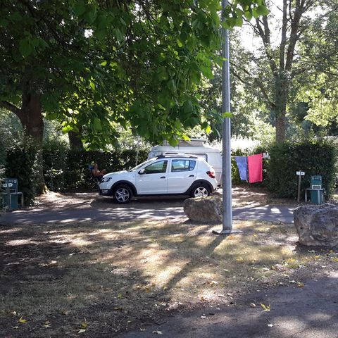 Stellplatz - Nackter Stellplatz