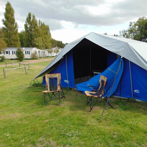 TENTE 2 personnes - Forfait Ready to Camp (électricité 6 A)