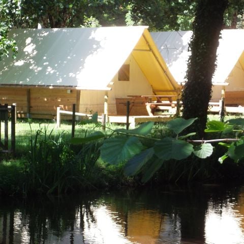 Bungalowzelt 4 personen - Zeltbungalow Amazone Standard 20m² / - 2 Zimmer - Terrasse - Ohne eigene Sanitäranlagen