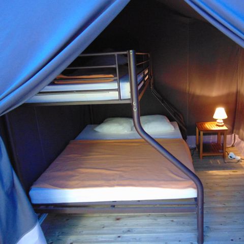 Safaritent 5 personen - Freeflower Standard 37m² / - 2 kamers - Terras - Zonder en-suite faciliteiten