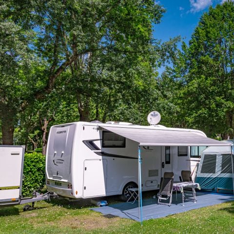 EMPLACEMENT - EMPLACEMENT  CAMPING CAR