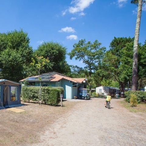 EMPLACEMENT - Forfait emplacement + un véhicule