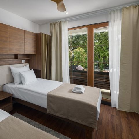 VILLA 5 people - LUXURY BAY VILLA PORTO BUS WITH PRIVATE HOT TUB