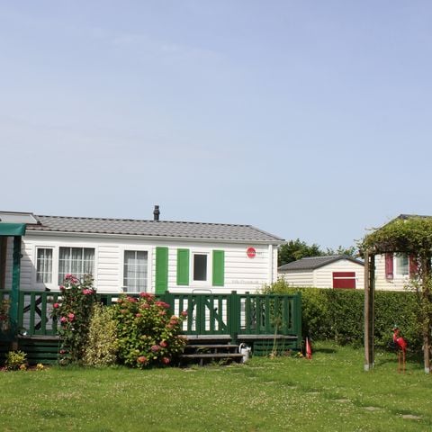 Stacaravan 4 personen - Stacaravan Premium Villa 2 slaapkamers - 40 m² + halfoverdekt terras + grote tuin