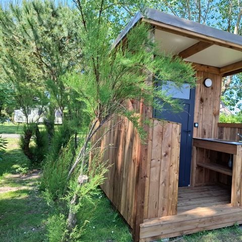 PLOT - Luxury package - private bathroom (shower, WC, washbasin), outdoor kitchen, electricity