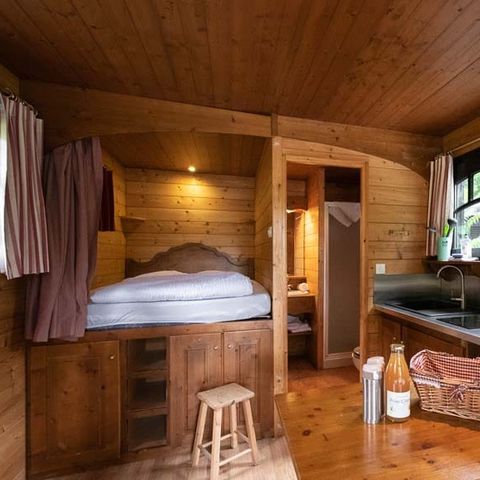 UNUSUAL ACCOMMODATION 5 people - GITE ROULOTTE