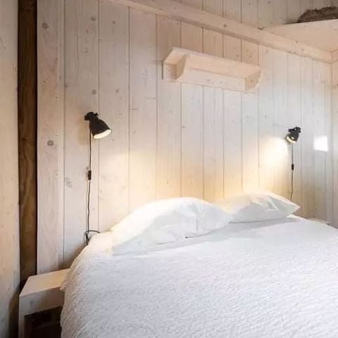 HÉBERGEMENT INSOLITE 5 personnes - LA CABANE DU TRAPPEUR