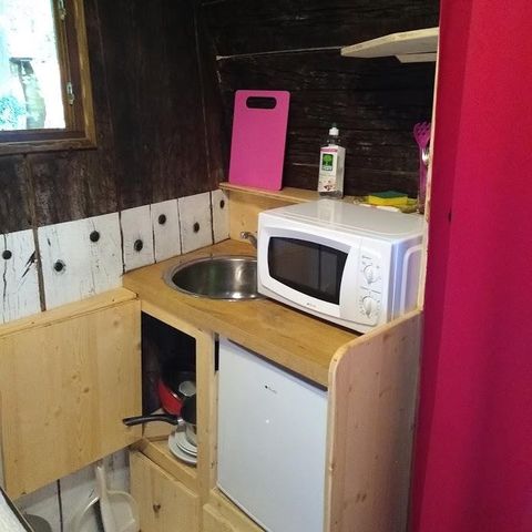UNUSUAL ACCOMMODATION 2 people - FOUDRE