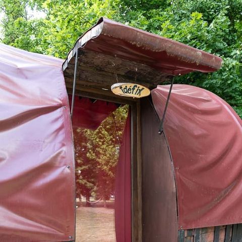 UNUSUAL ACCOMMODATION 2 people - FOUDRE