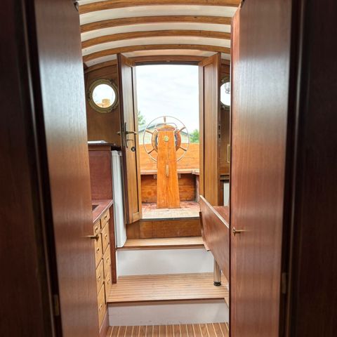 UNUSUAL ACCOMMODATION 5 people - The Ketch