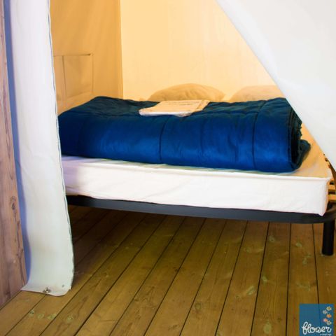 BUNGALOW IN TELA 4 persone - Funflower Standard 23m² (2 camere da letto) con terrazza coperta di 7m².