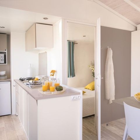 BUNGALOW 4 personnes - Mobil-home Confort 29m² (2 chambres) + TV + terrasse semi-couverte 