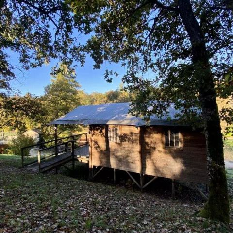 Canvas and wooden tent 5 persons - Lodge du Lac 3 Rooms 5 people