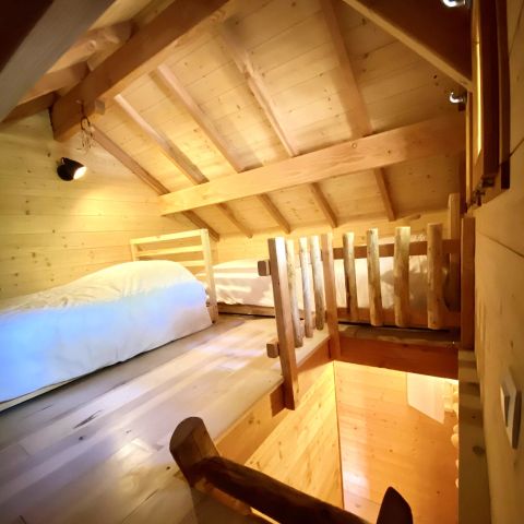 Canvas and wooden tent 4 persons - Cabane Perchée Beaumont 3 Rooms 4 People