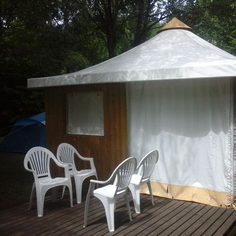 Zelt 4 Personen - LODGE ECO ohne Sanitäranlagen