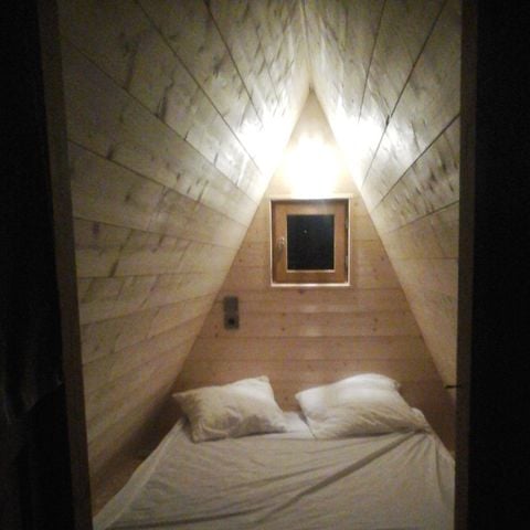 UNUSUAL ACCOMMODATION 2 people - REFUGE without sanitary facilities